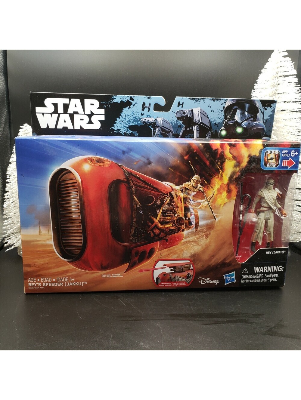 NEW  STAR WARS The Force Awakens Rey's Speeder w/ Rey (Jakku) figure included